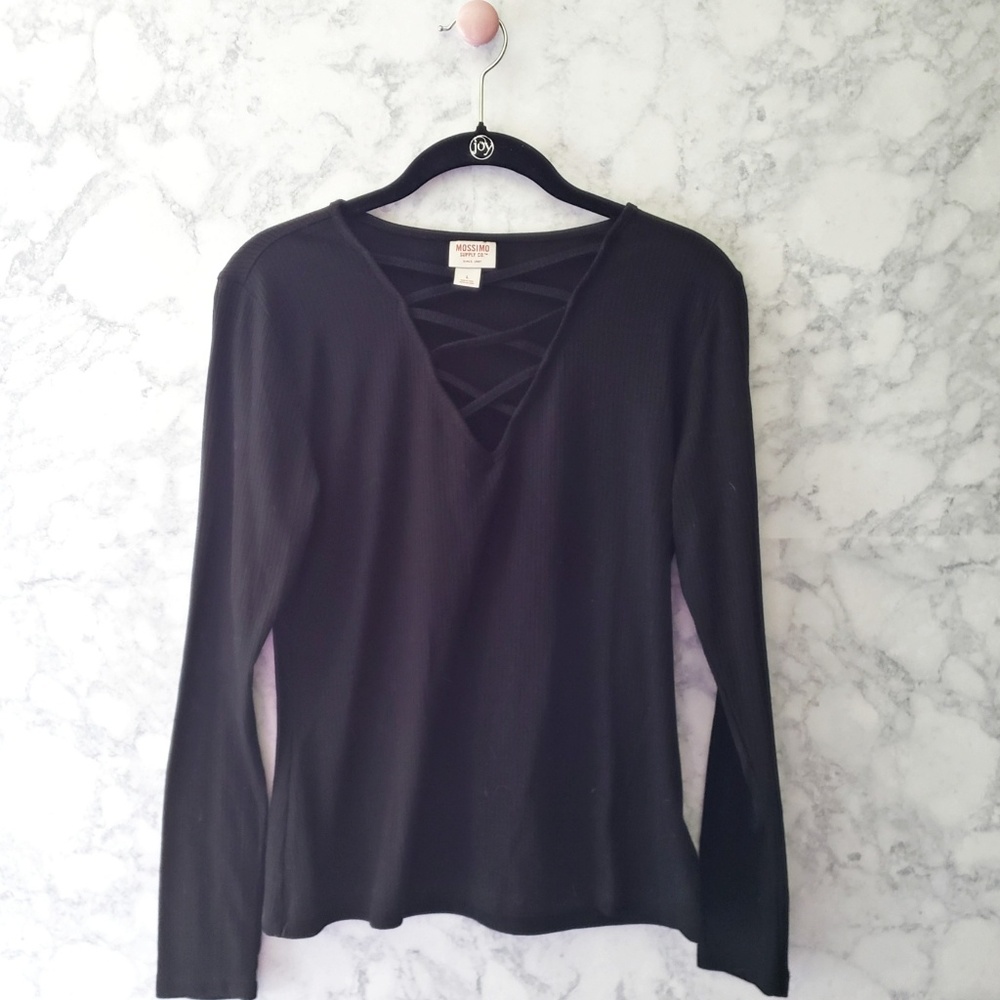 Mossimo | Strappy V Neck Fitted Shirt Sz Large